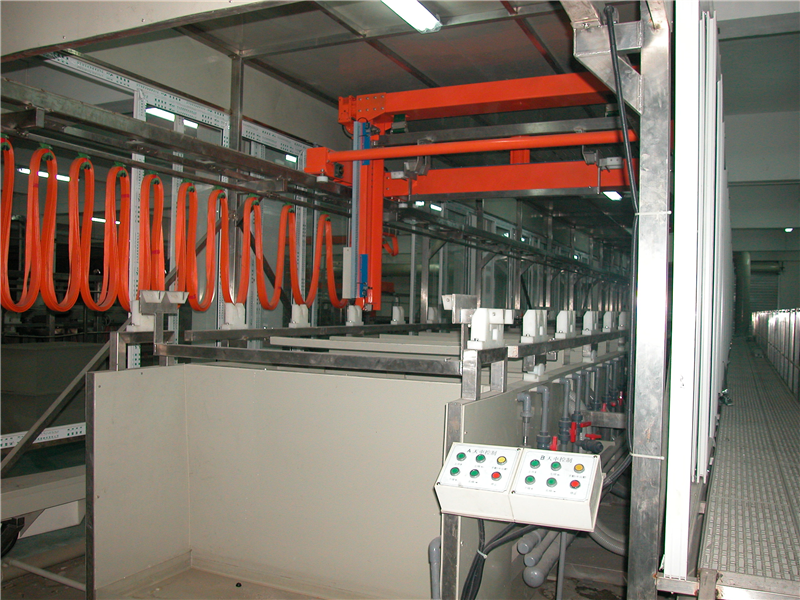 沉銅電鍍生產(chǎn)線安裝現(xiàn)場 沉銅電鍍生產(chǎn)線安裝現(xiàn)場